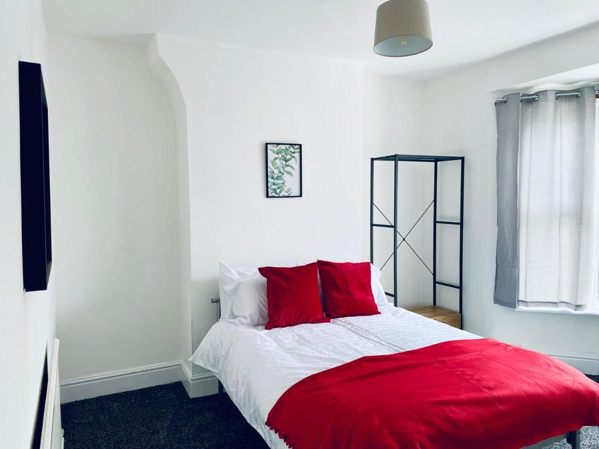 3 Bed Anfield House Close To Lfc Liverpool Exterior foto