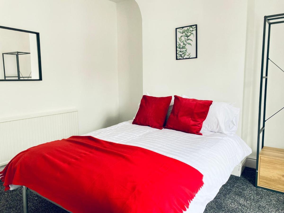 3 Bed Anfield House Close To Lfc Liverpool Exterior foto